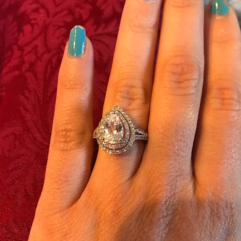💎WHITE SAPPHIRE RING💎